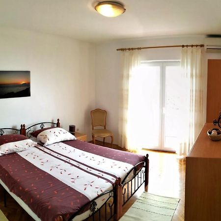 Leona Apartment Lovran Ngoại thất bức ảnh