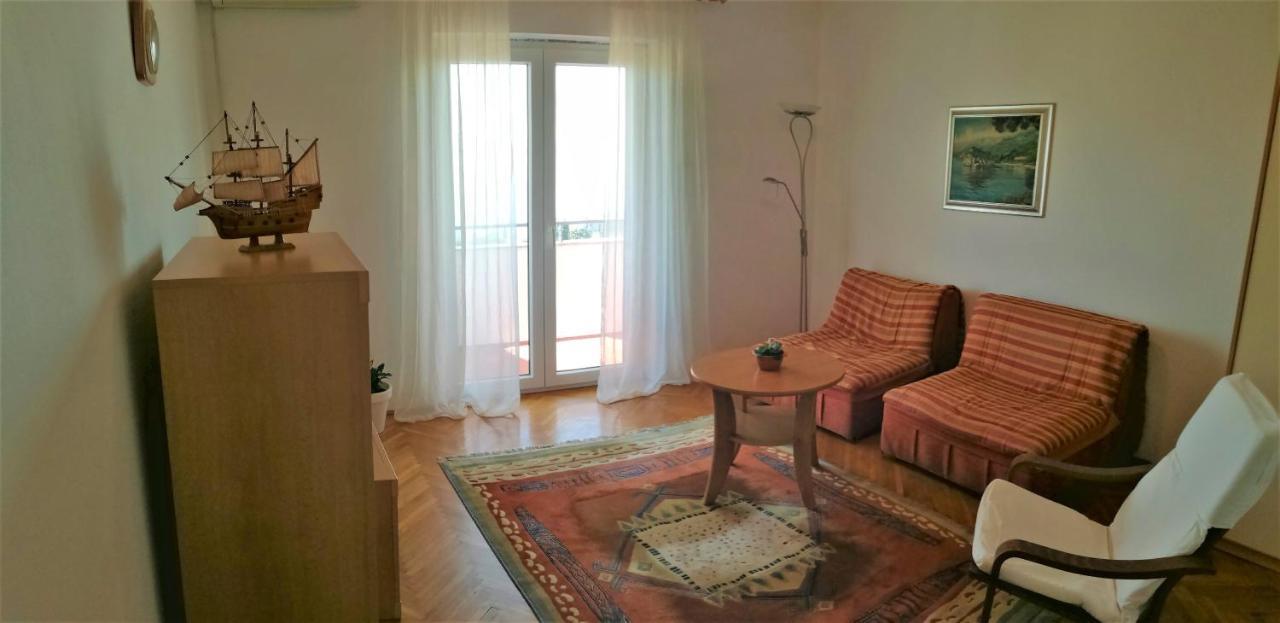 Leona Apartment Lovran Ngoại thất bức ảnh