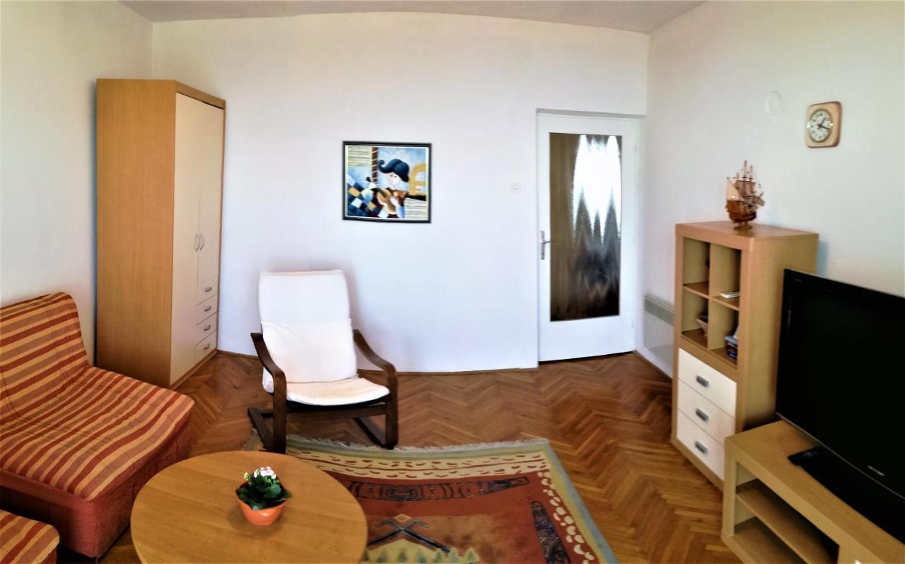 Leona Apartment Lovran Ngoại thất bức ảnh
